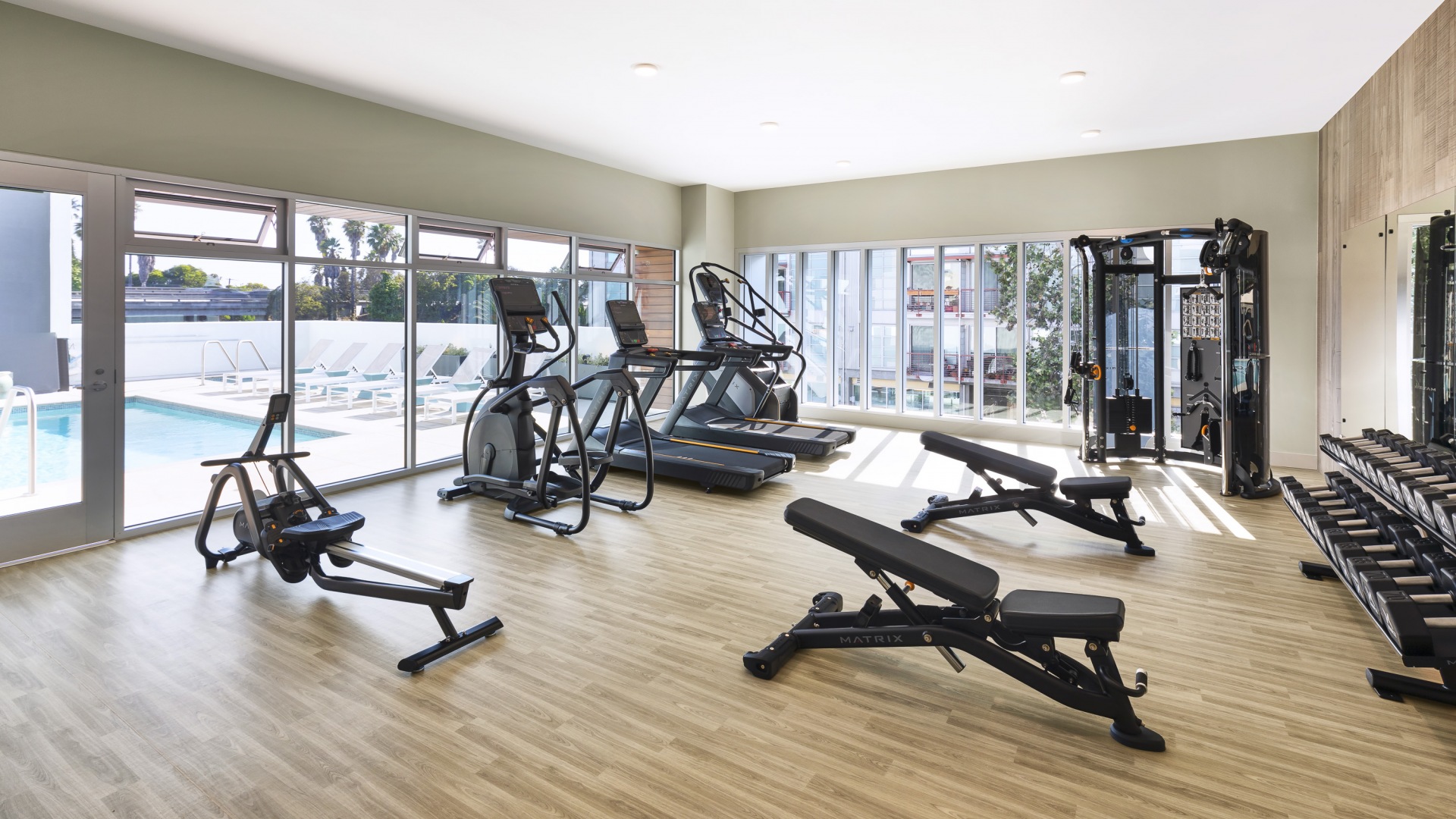 Fitness Studio with cardio and weights